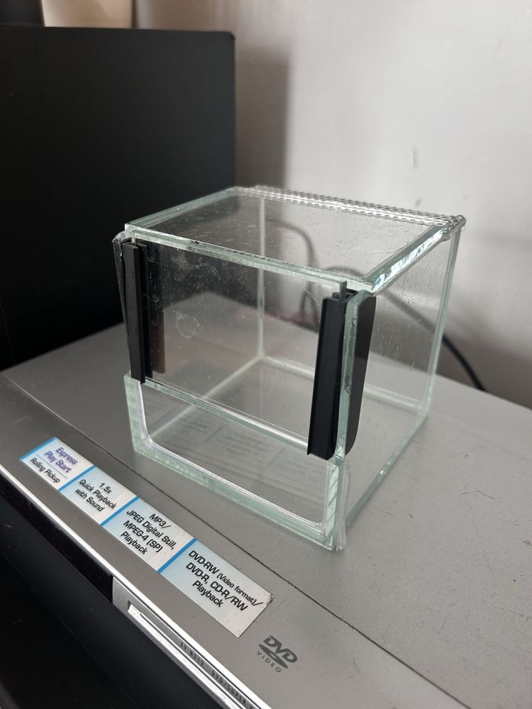 Terarrium 10x10 szklane nowe gilotyna