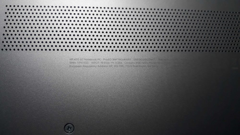 HP 470 G7 i7 10510U 16GB 512GB SSD Radeon 530