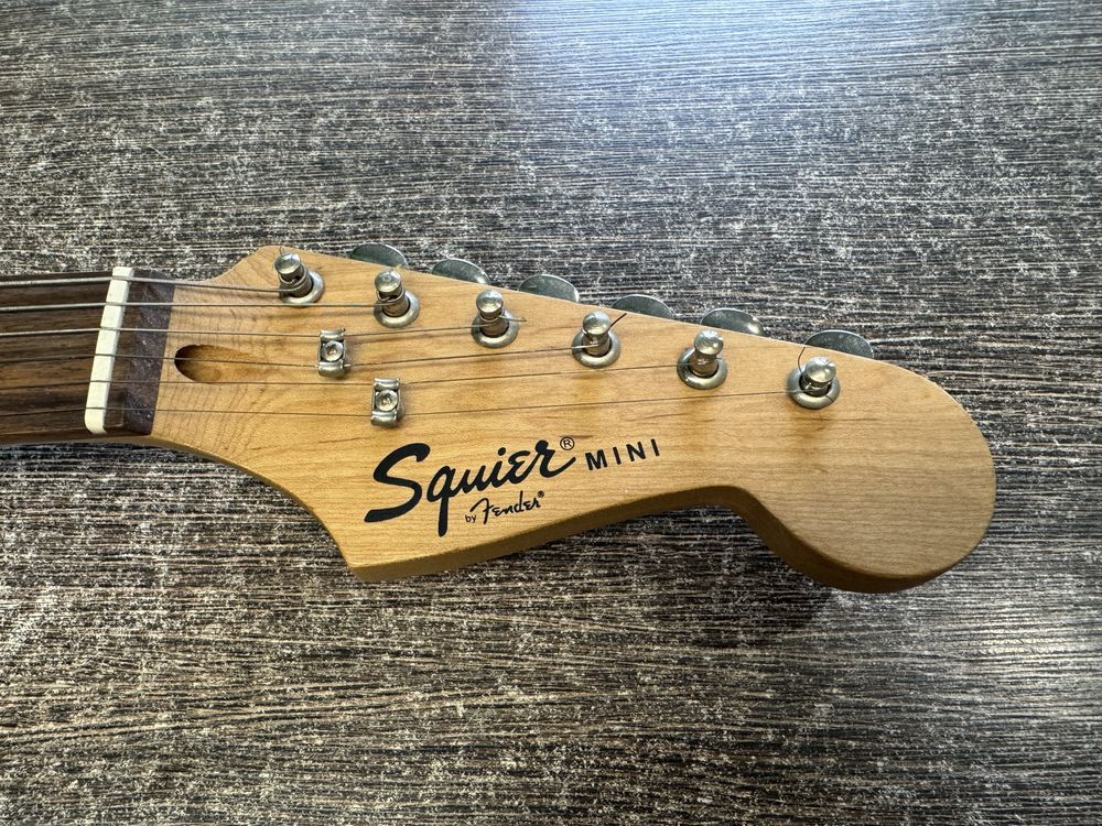 Gitara elektryczna Squier Mini by fender
