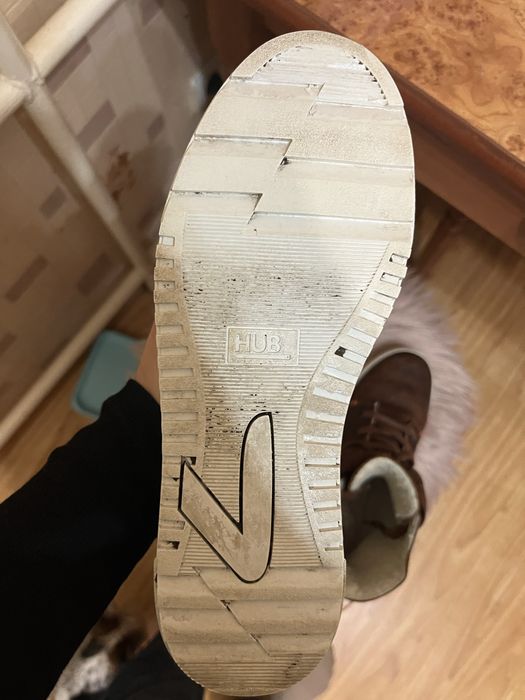 HUB жіночі ботінки шкіра нат.мєх розмір 37