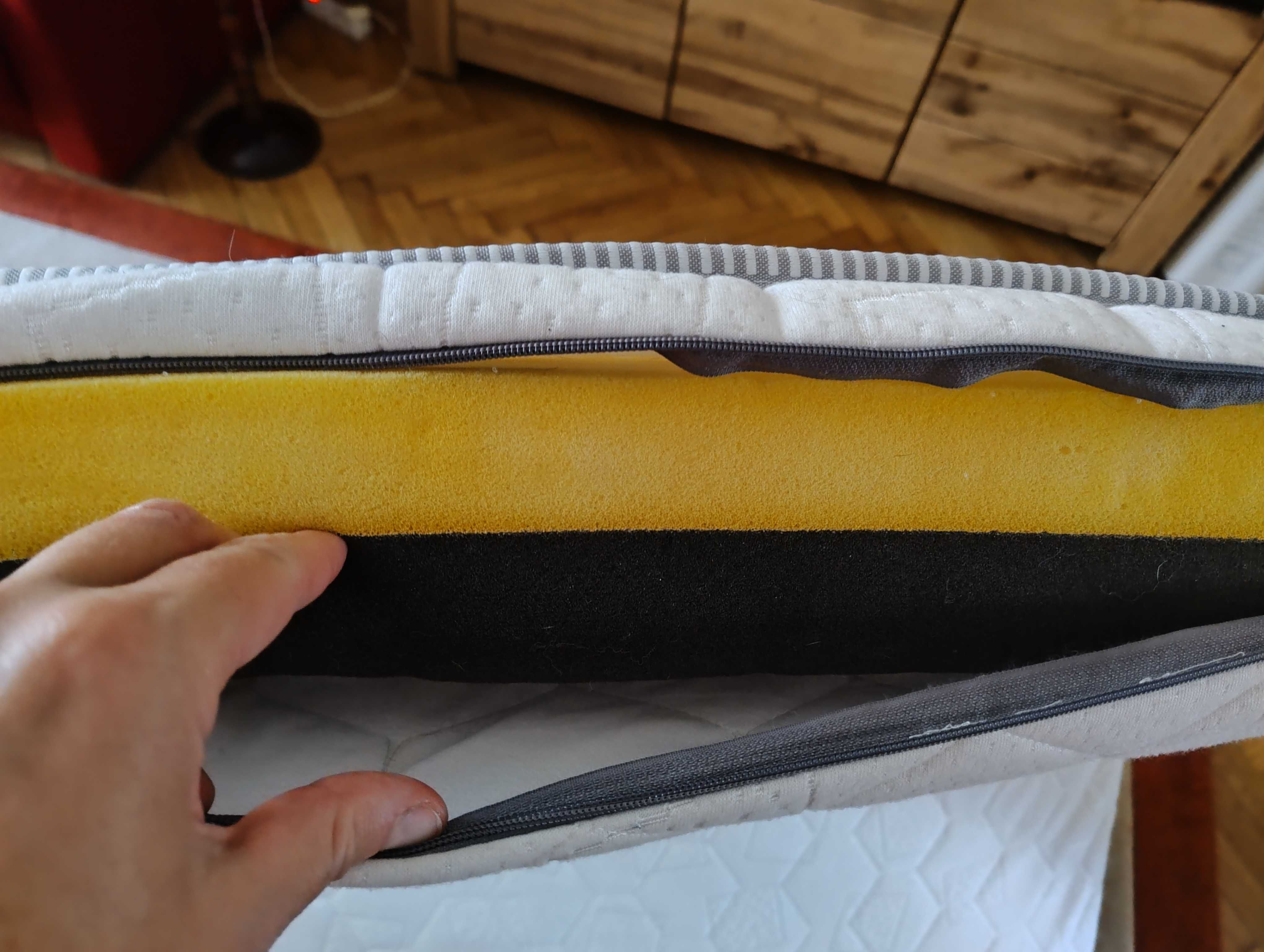 2x porządny materac dziecięcy 60x120 używane+8 prześcieradeł
