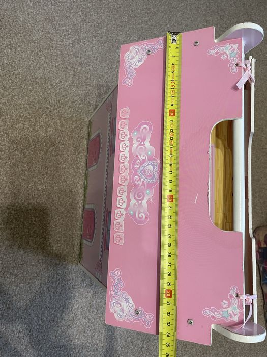 Drewniany domek dla lalek mini barbie