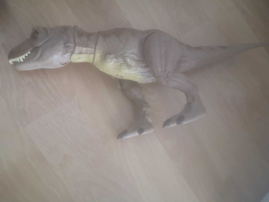 Jurassic World - Dinossauro Tyrannosaurus