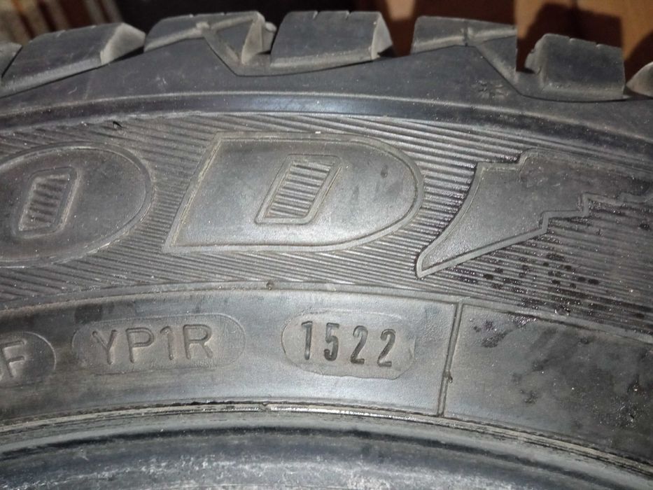 205/55/16 Goodyear Ultra Grip 600. Шип. Зима