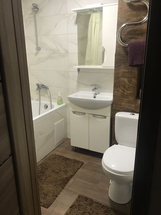 Квартира посуиочно, проспект, центр, документы