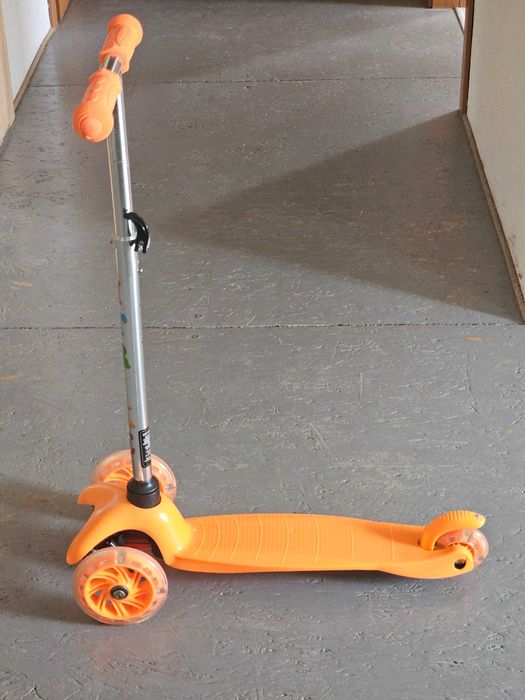 Детский самокат для возраста от 2 до 6 лет