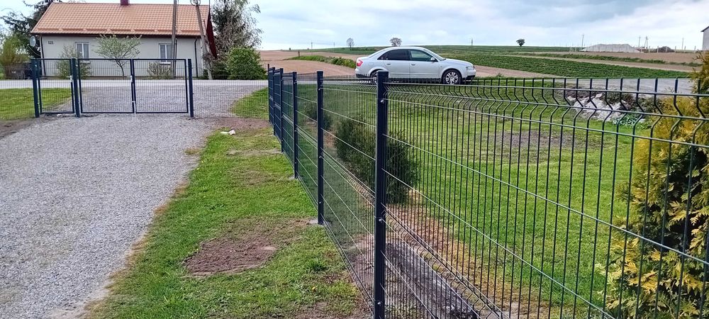 Ogrodzenia montaż z materialami panelowe