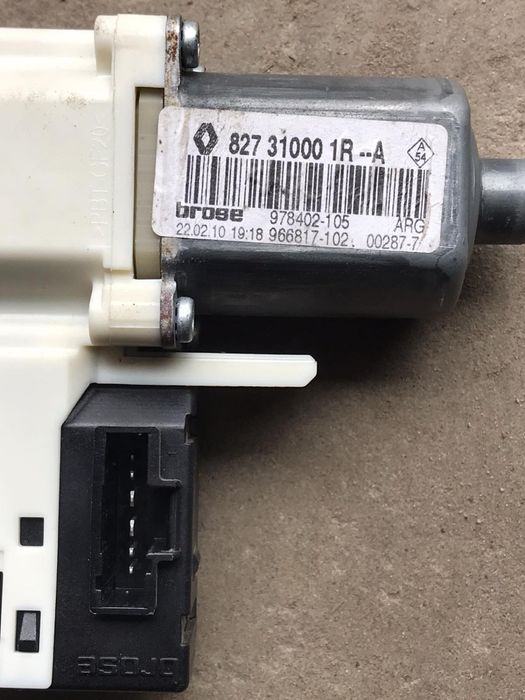 Моторчик склопідйомника Рено Лагуна 3 задній лівий 827 31000 1R ty- -A