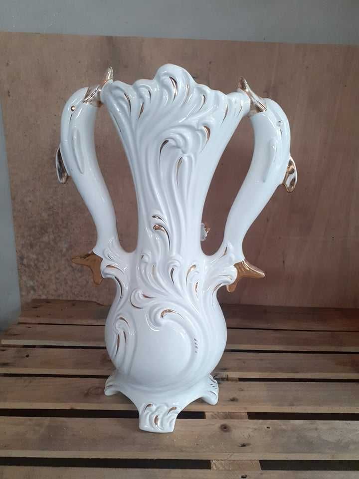 Vaso decorativo em porcelana