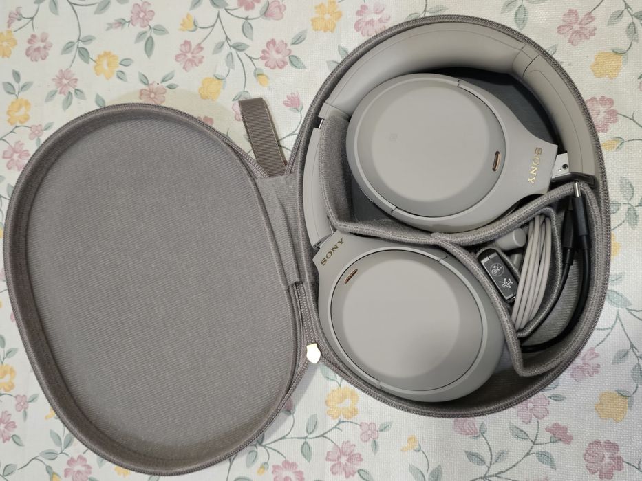 Sony WH-1000XM4- novos