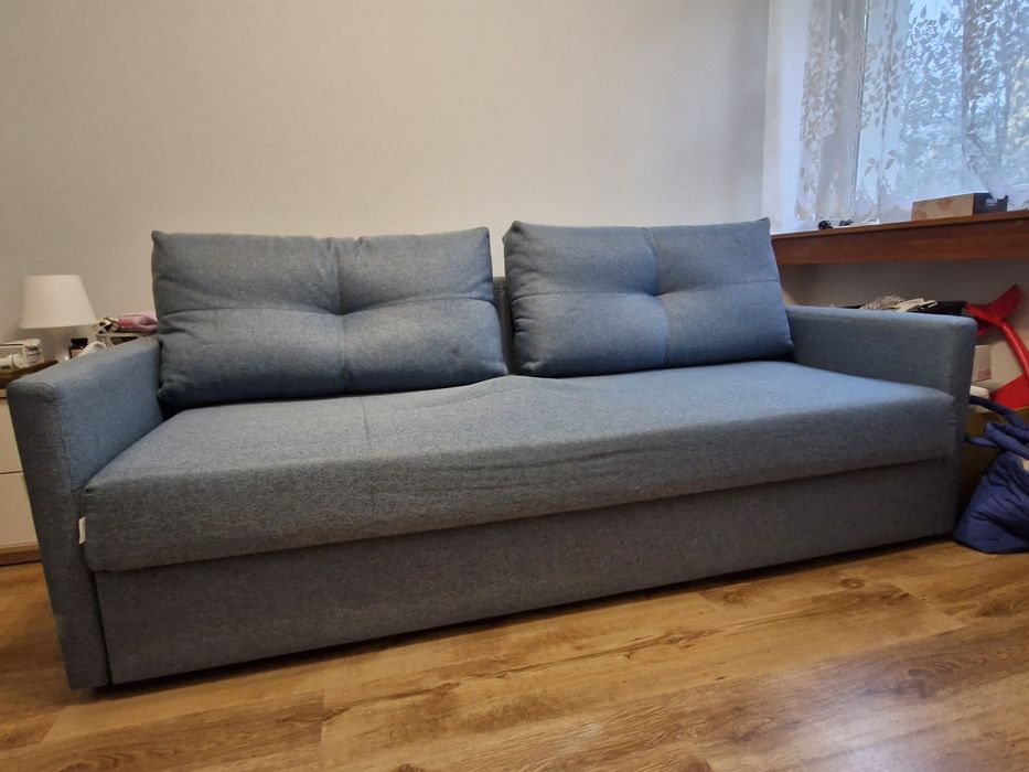 Niebieska Sofa rozkładana