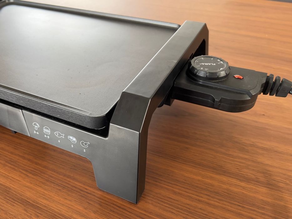 Grelhador de Mesa FLAMA 4743FL (2000 W)