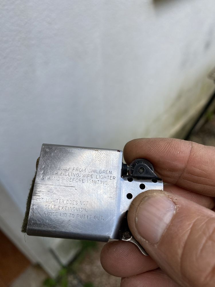 Isquerio zippo uss america cv 66