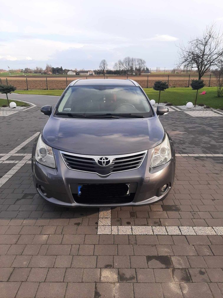 Toyota   Avensis z Gazem.