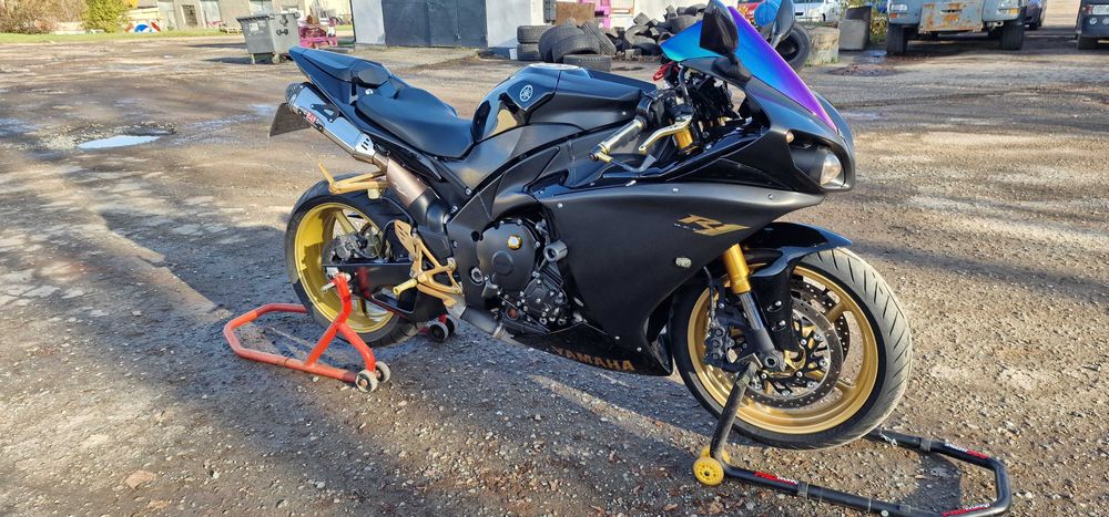 Yamaha R 1  rn22 rok 2012