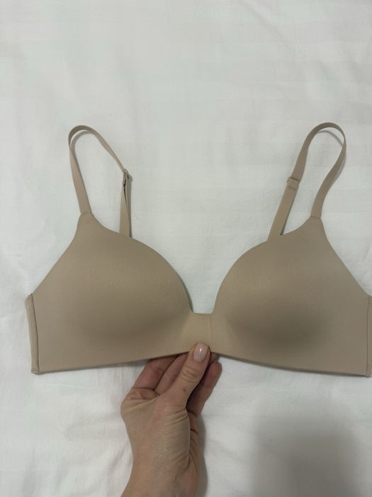 Бюстгальтер безшовний Uniqlo 70А
