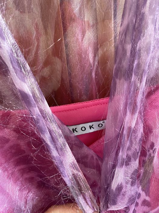 Vestido colorido de duas peças