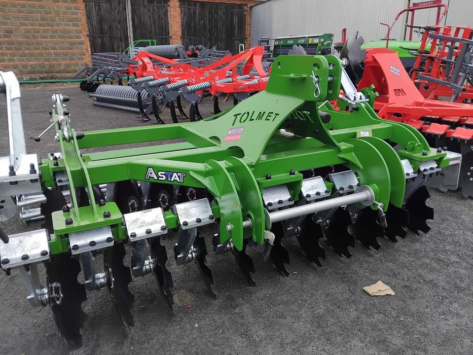 Brona talerzowa 3m ASTAT talerze 560 wał daszkowy 600 ekrany, TOLMET