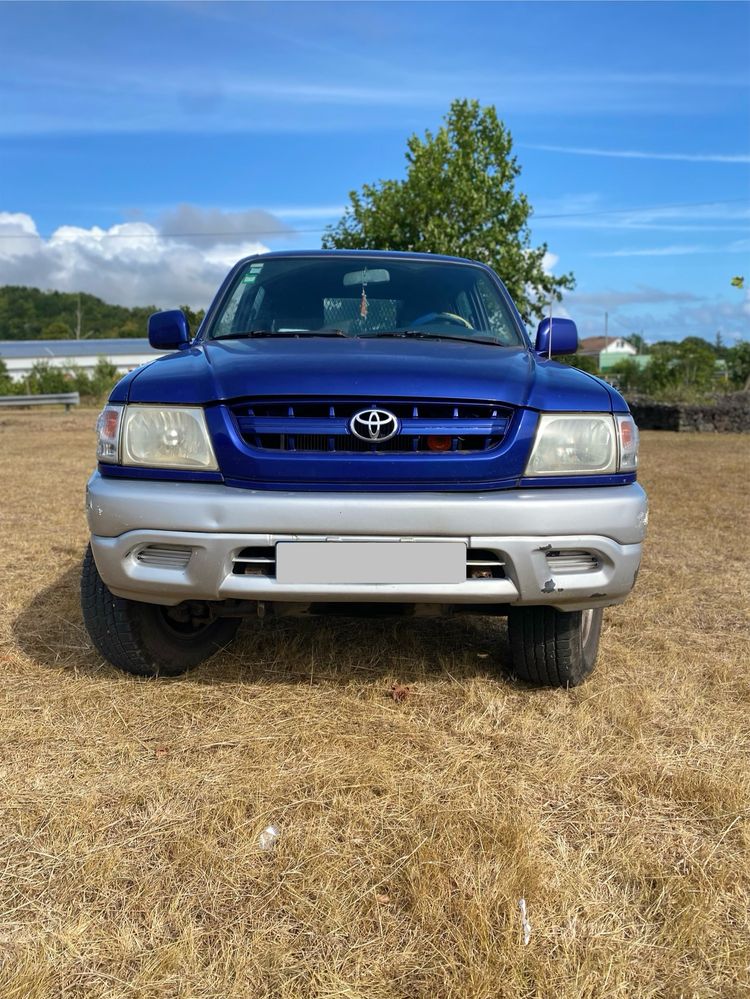 Toyota Hilux 2002