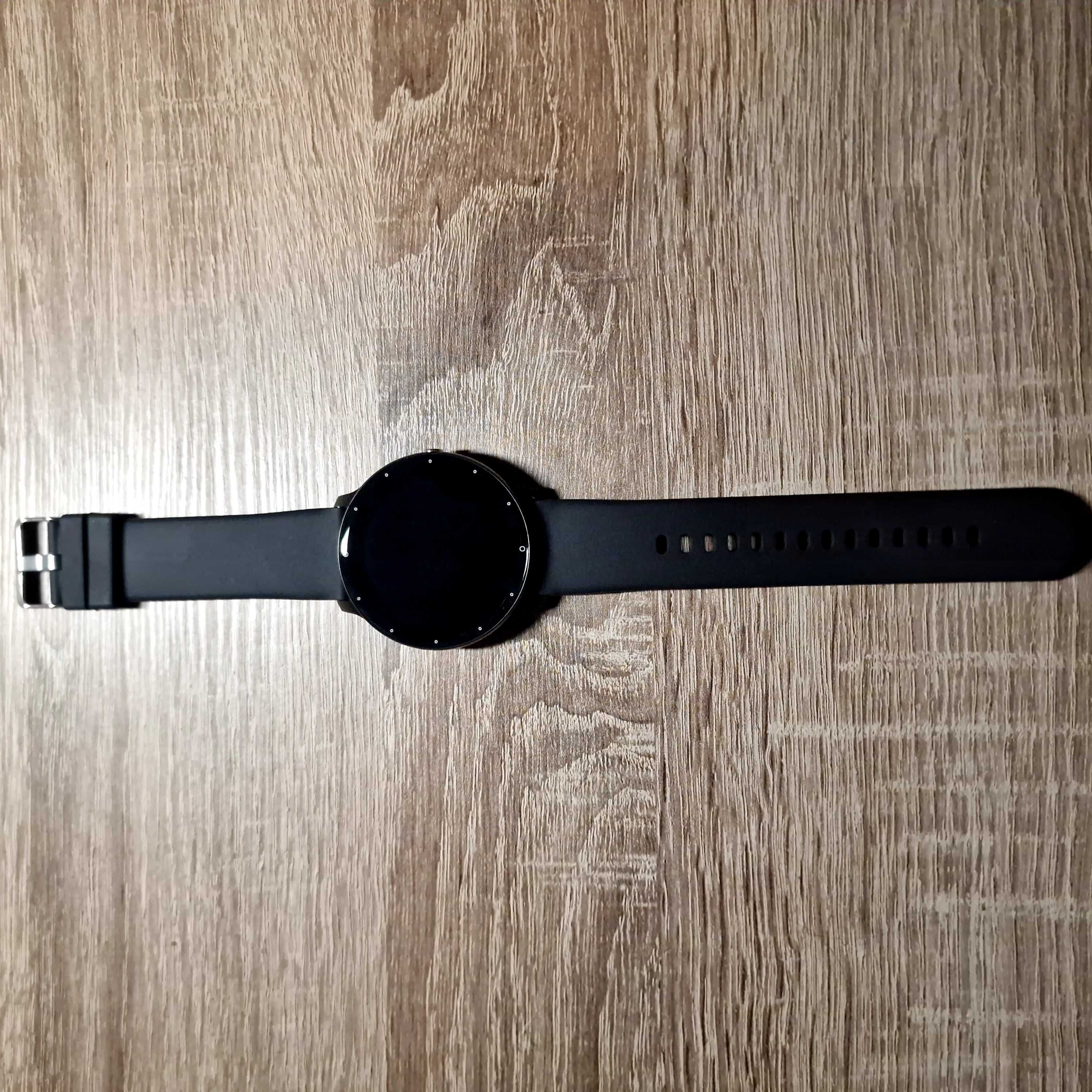 Inteligentny zegarek-smartwatch w wersji męskiej