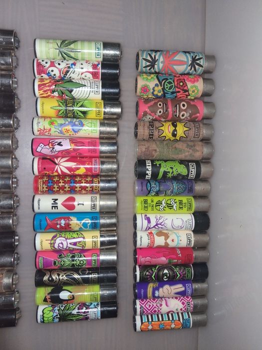 Colecção de 70 Isqueiros Clipper Grandes