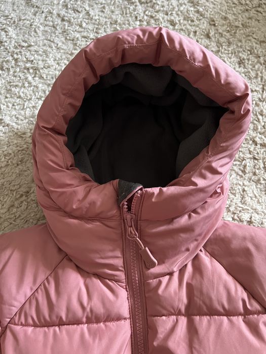 Зимова куртка на дівчинку