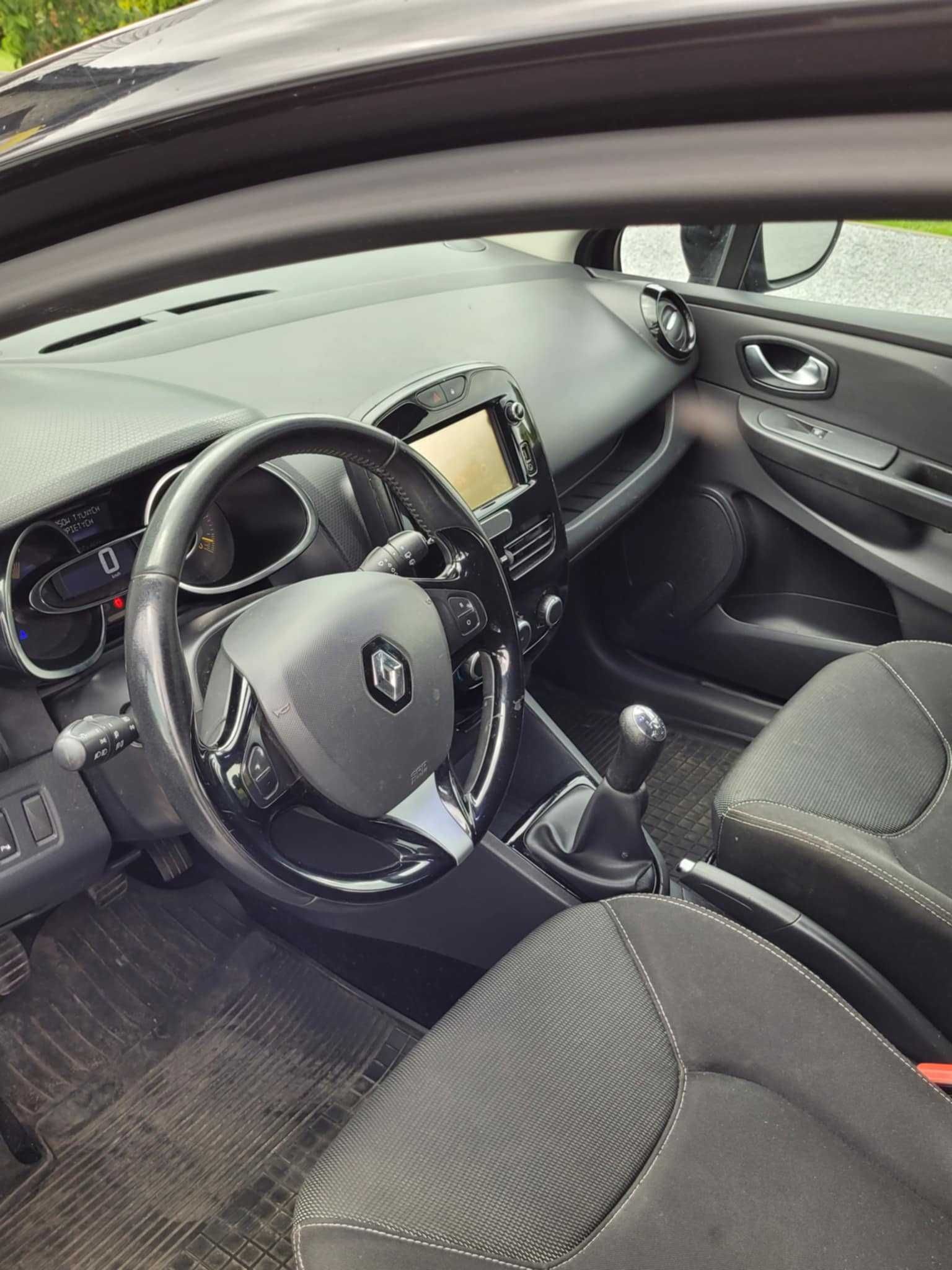 RENAULT CLIO 4  ubezpieczenie i przeglad do stycznia 2026