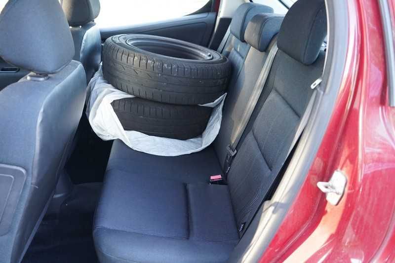 Peugeot 207 1.4 88 KM. benzyna, klimatyzacja, czysty, zadbany