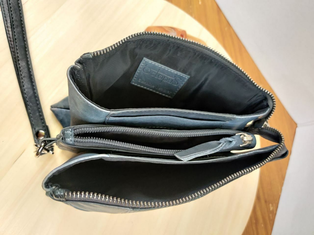 Etui Portfel Torebka Portmonetka na telefon Oclopus damska skórzana