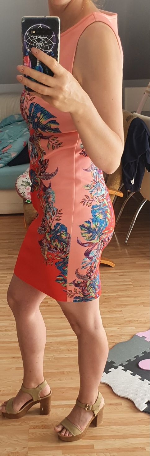 Sukienka mini w kwiaty