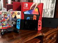 Nintendo Switch OLED повний комплект (стан нової) + гарантія від Ябко!