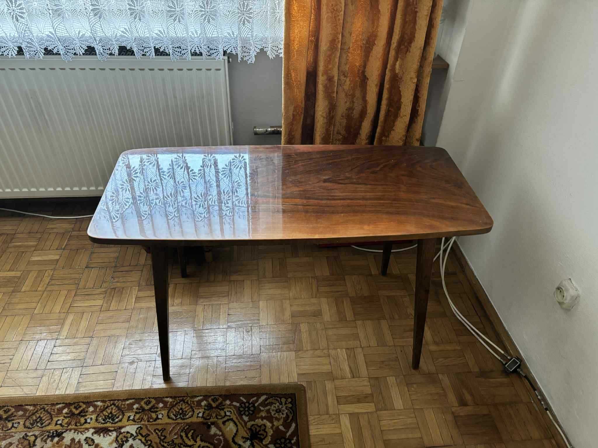 Lakierowana ława z litego drewna