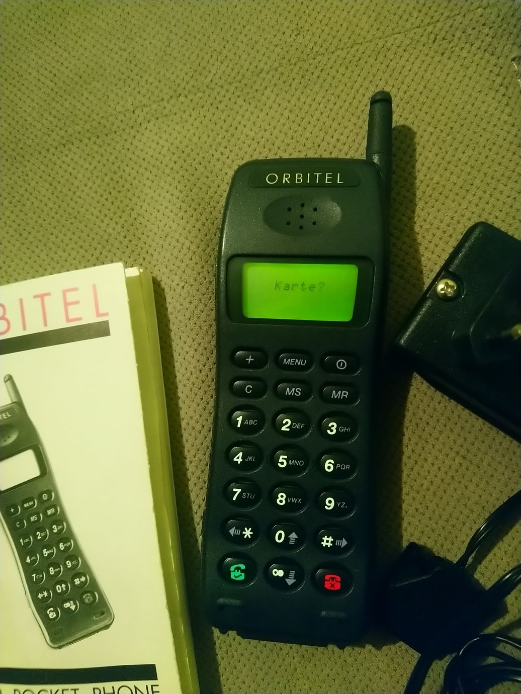 Telefon komórkowy orbitel 902