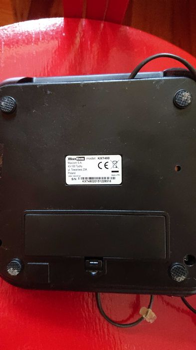 Telefon stacjonarny z dużymi przyciskami Maxcom