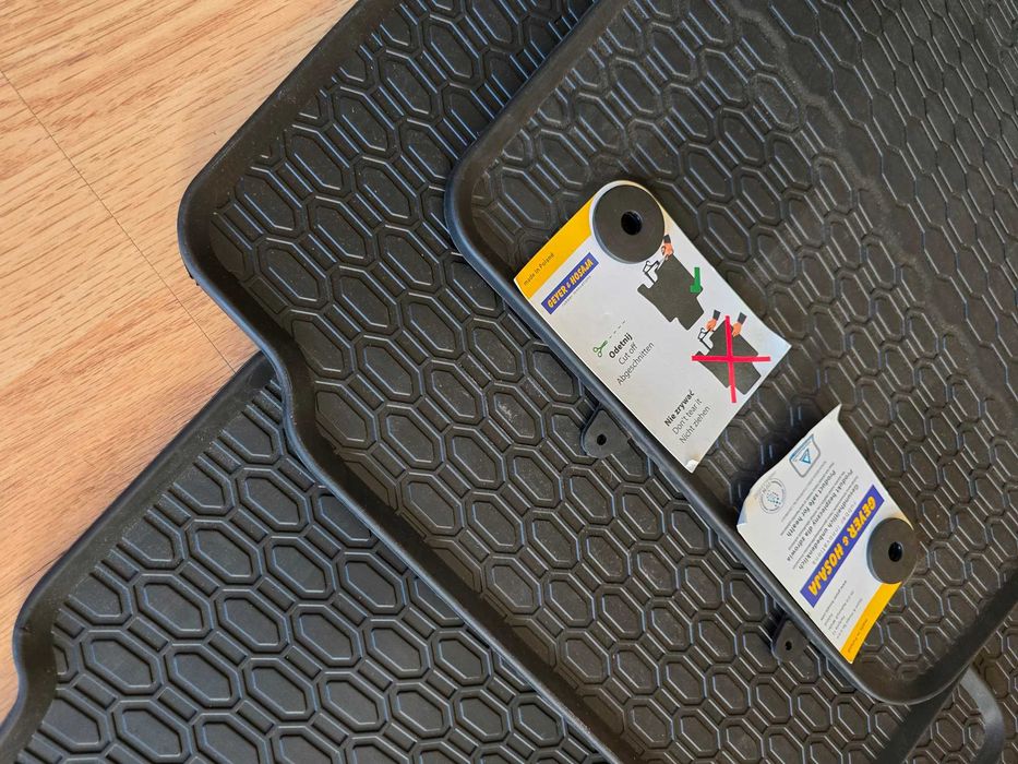 Килимки в авто HYUNDAI салон багажник гумові та ворсові (Польща/Чехія)