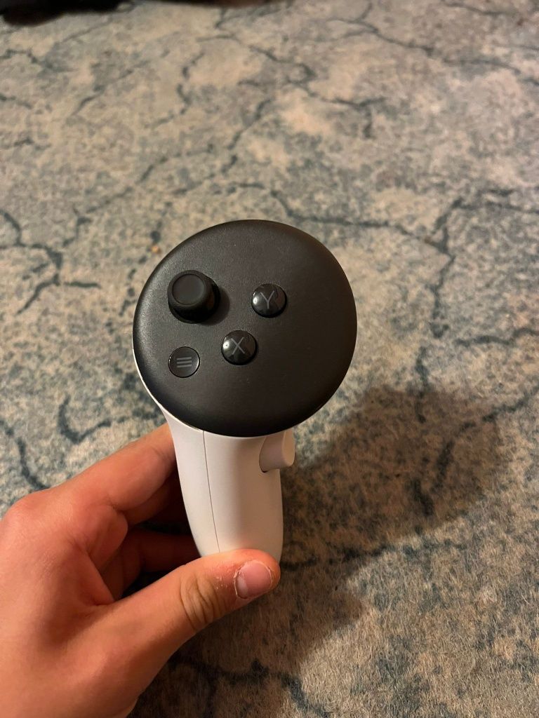 Sprzedam oculus quest 3s [vr]
