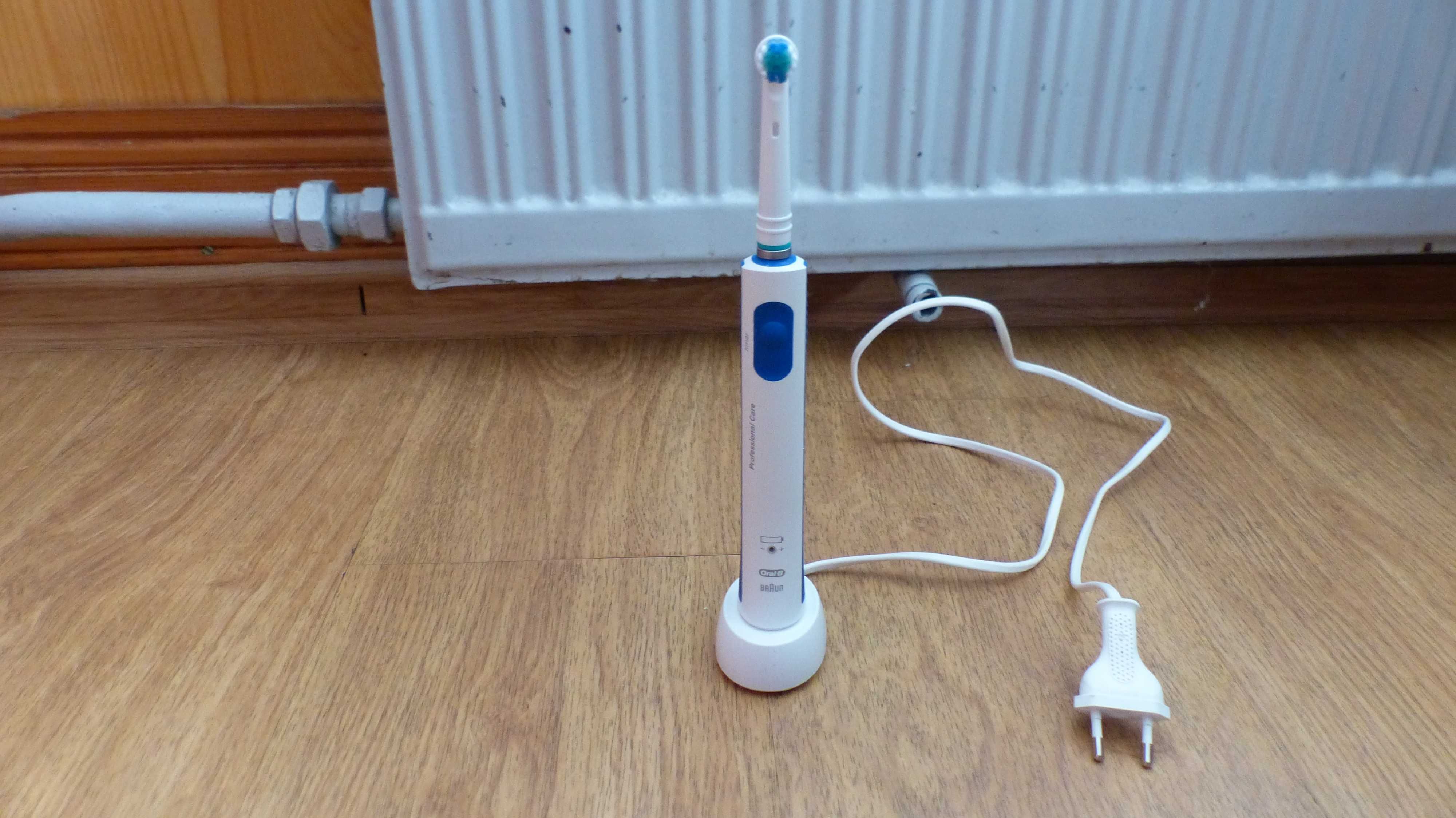 Szczoteczka elektryczna Braun Oral-B PRO 600