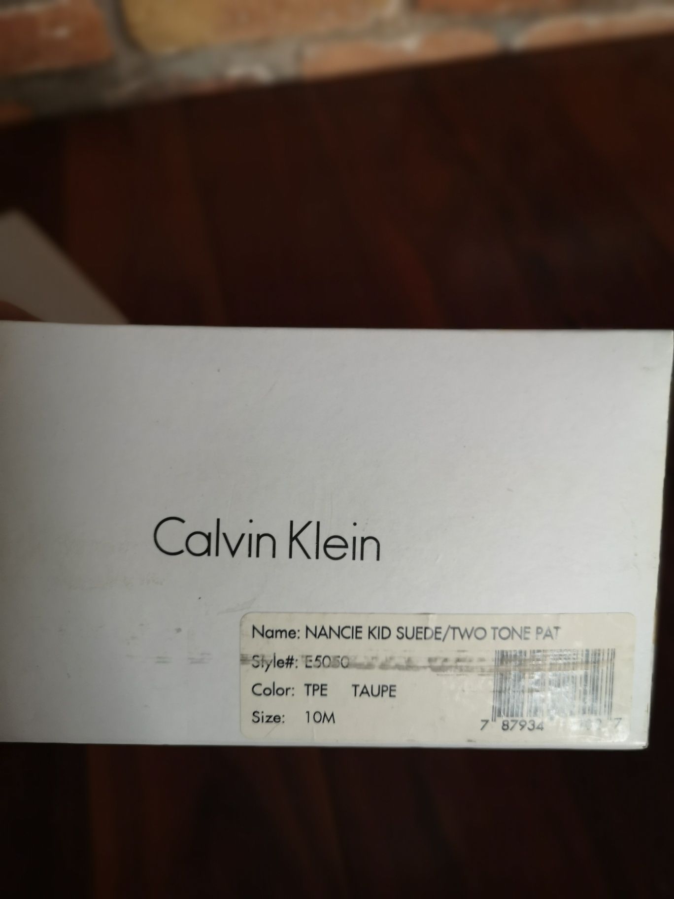 Новые туфли босоножки Calvin Klein из натуральной замши и кожи. 40р.