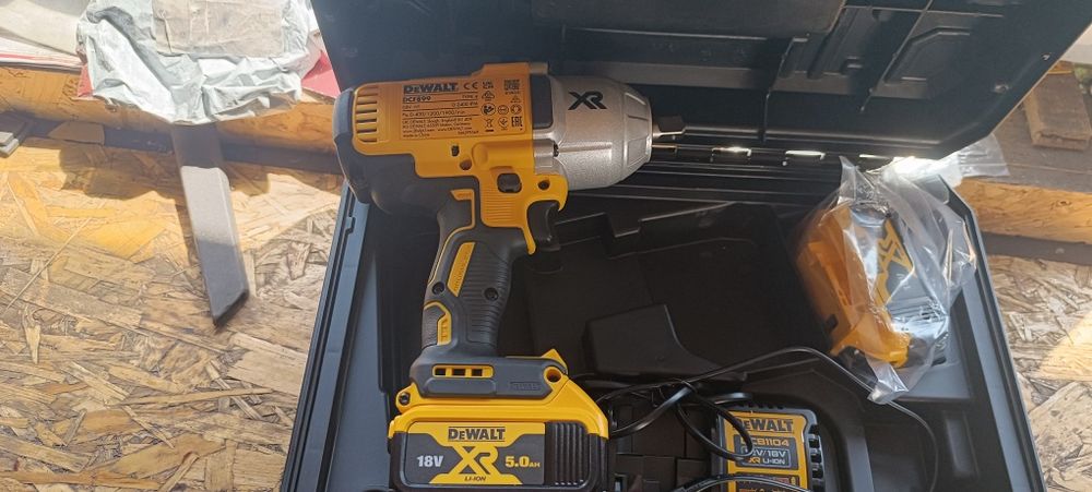 Klucz udarowy DeWalt dcf 899p2 bez śladów