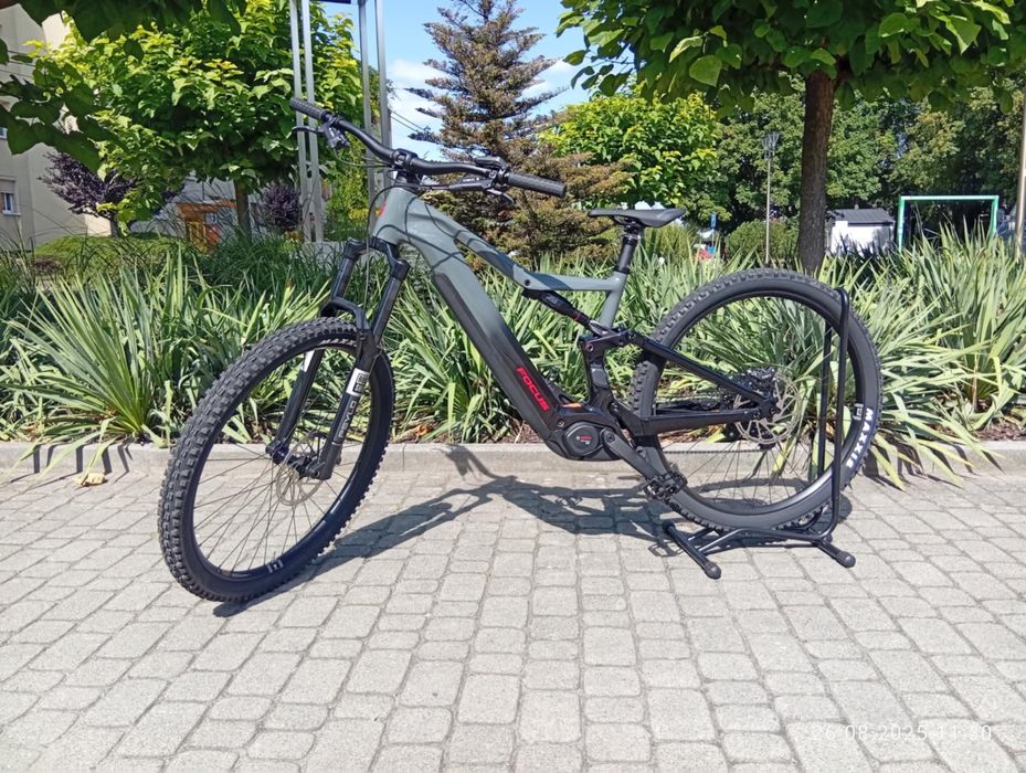 Rower elektryczny FOCUS JAM2 6.7 800 Wh szary 29”