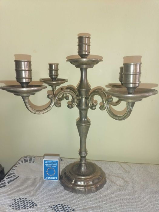 Piękny  DUZY KANDELABR (Świecznik) Mosiężny.. 2,40 KG!! Zobacz