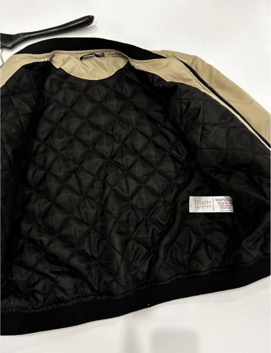 Бомбер , куртка жіноча