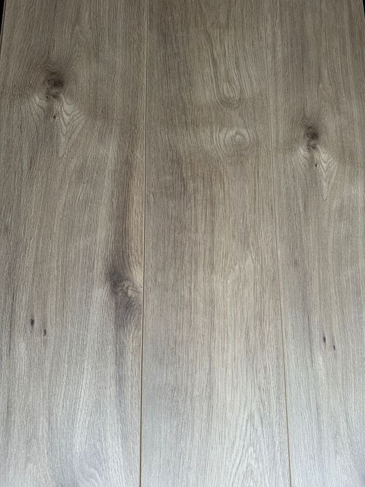 Panele podłogowe Century Elegance znad Eiken 8.5m