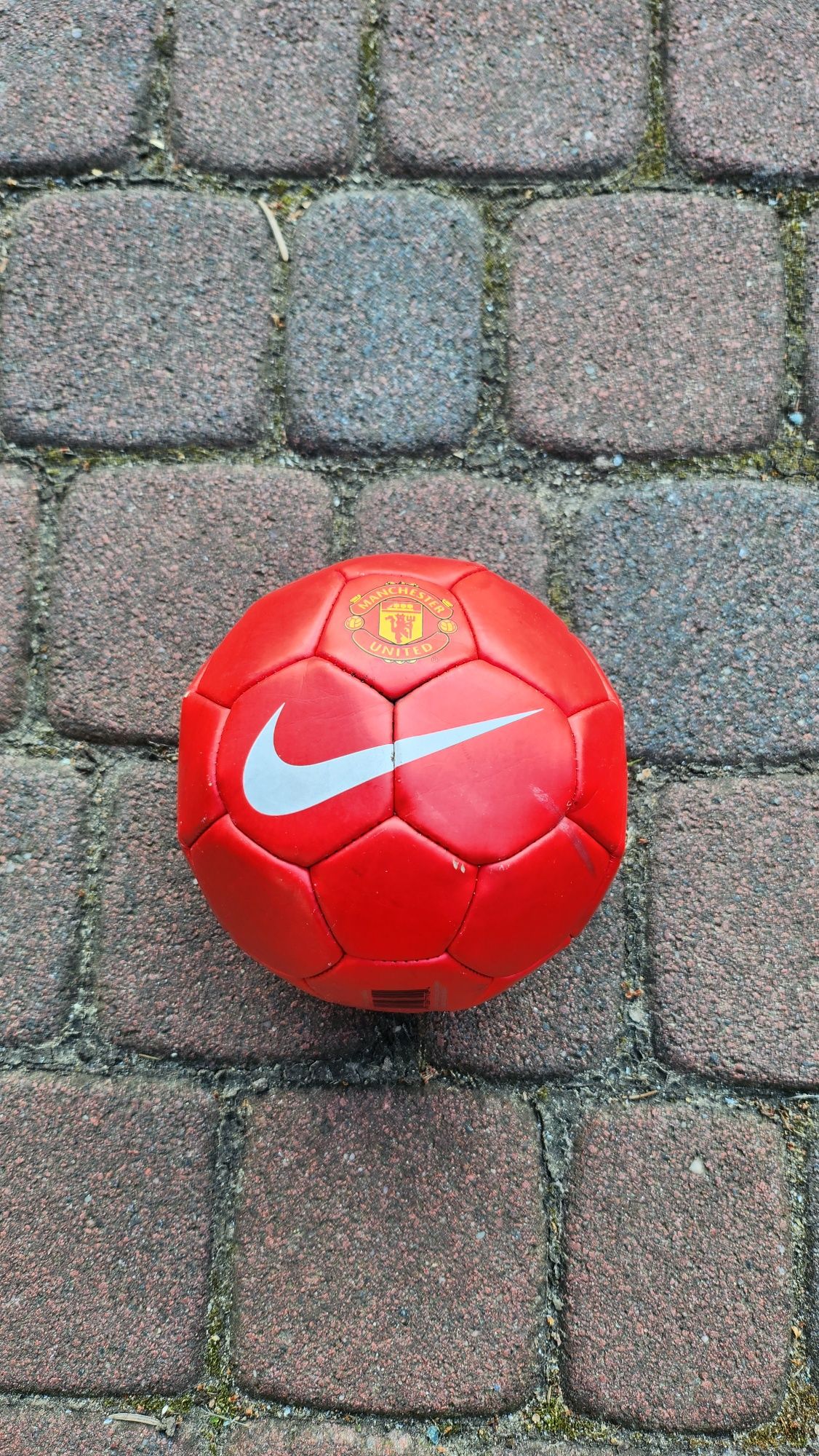 Kolekcjonerska piłka Nike Manchester United