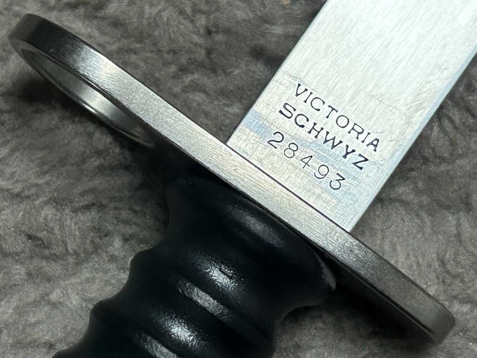 Szwajcarski bagnet M1957 - VICTORIA SCHWYZ - SIG - początek produkcji