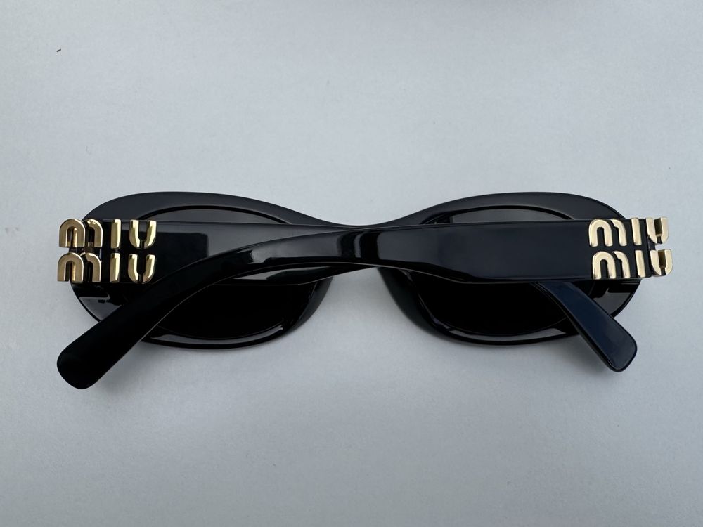 Óculos de sol MiuMiu verdadeiros