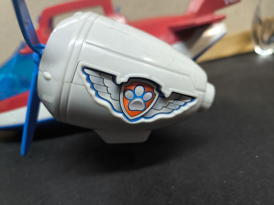 Avião Patrulha Pata 10
Avião de brinquedo da Patrulha Pata, com detalh