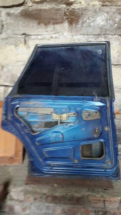 Задние двери LADA SAMARA 2115