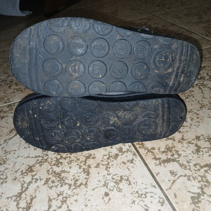 Угі угги с пайетками сапоги теплые р-р 35, стелька 22.5 см