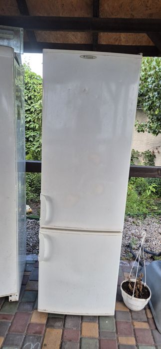 Продам холодильник Hansa 1.8 м.